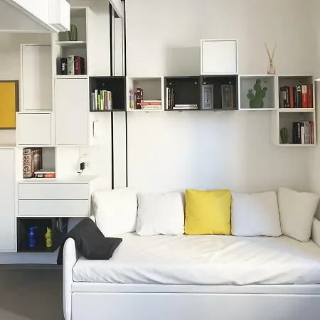 Vakantiehuis Mono Finalborgo Compact Lodging Finale Ligure